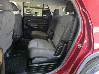 2021 Chevrolet Traverse LT Cloth 4DR SUV w/1LT - Photo 12 - Hamilton, OH 45015