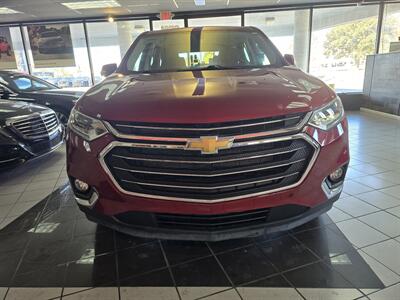 2021 Chevrolet Traverse LT Cloth 4DR SUV w/1LT - Photo 2 - Hamilton, OH 45015