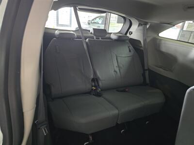 2024 Toyota Sienna XLE 8-Passenger 4DR MINI-VAN - Photo 17 - Hamilton, OH 45015