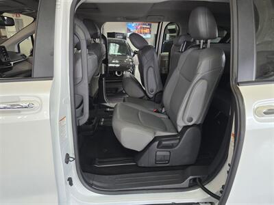 2024 Toyota Sienna XLE 8-Passenger 4DR MINI-VAN - Photo 11 - Hamilton, OH 45015