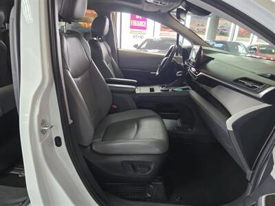 2024 Toyota Sienna XLE 8-Passenger 4DR MINI-VAN - Photo 15 - Hamilton, OH 45015