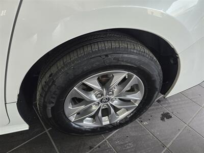 2024 Toyota Sienna XLE 8-Passenger 4DR MINI-VAN - Photo 31 - Hamilton, OH 45015