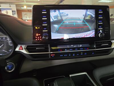 2024 Toyota Sienna XLE 8-Passenger 4DR MINI-VAN - Photo 24 - Hamilton, OH 45015