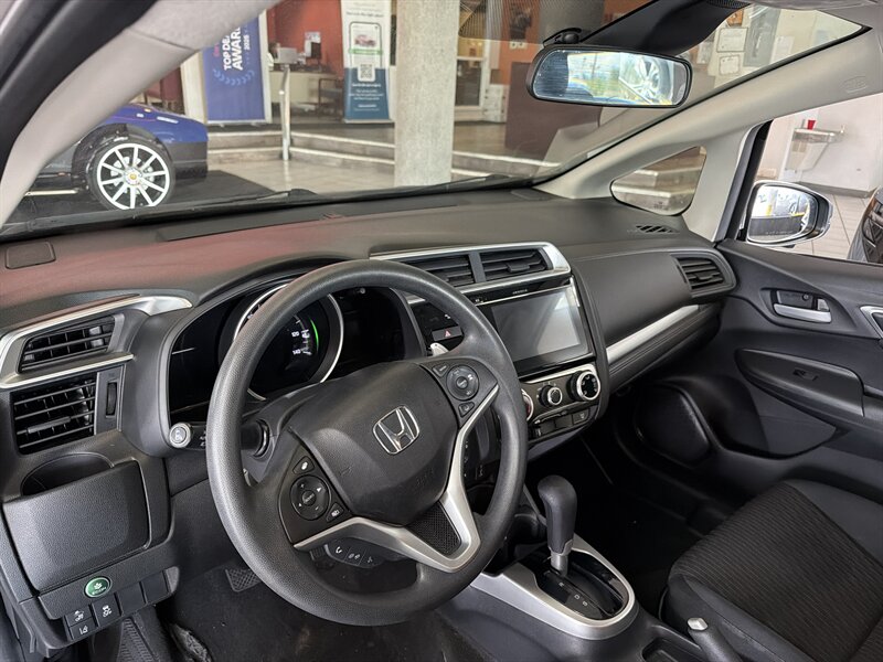 2018 Honda Fit EX - Photo 11 - Hamilton, OH 45015