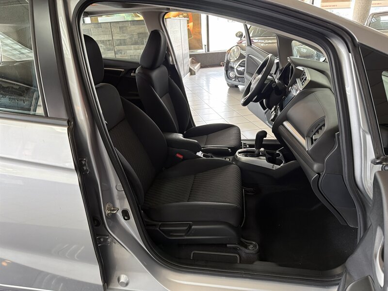 2018 Honda Fit EX - Photo 24 - Hamilton, OH 45015