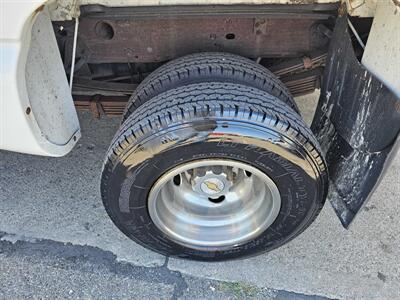 2004 Chevrolet Silverado 3500 Work Truck 4DR CREW CAB   - Photo 40 - Hamilton, OH 45015