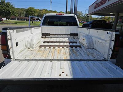 2004 Chevrolet Silverado 3500 Work Truck 4DR CREW CAB   - Photo 30 - Hamilton, OH 45015