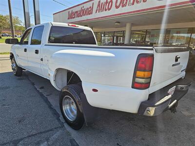 2004 Chevrolet Silverado 3500 Work Truck 4DR CREW CAB   - Photo 8 - Hamilton, OH 45015