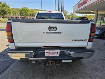 2004 Chevrolet Silverado 3500 Work Truck CREW CAB/DRW   - Photo 7 - Hamilton, OH 45015