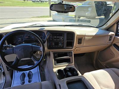 2004 Chevrolet Silverado 3500 Work Truck 4DR CREW CAB   - Photo 12 - Hamilton, OH 45015