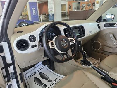 2013 Volkswagen Beetle-Classic 2.5L 2DR HATCHBACK - Photo 8 - Hamilton, OH 45015