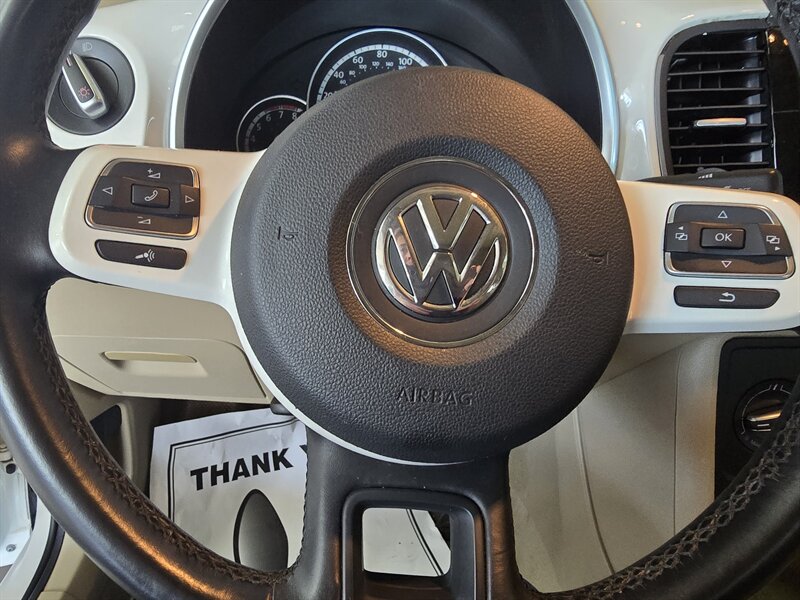 2013 Volkswagen Beetle-Classic 2.5L 2DR HATCHBACK - Photo 23 - Hamilton, OH 45015