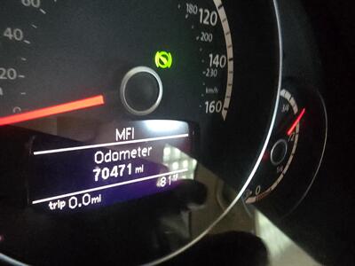 2013 Volkswagen Beetle-Classic 2.5L 2DR HATCHBACK - Photo 25 - Hamilton, OH 45015