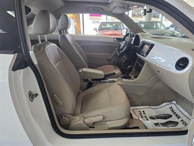 2013 Volkswagen Beetle-Classic 2.5L 2DR HATCHBACK - Photo 13 - Hamilton, OH 45015