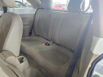 2013 Volkswagen Beetle-Classic 2.5L 2DR HATCHBACK - Photo 10 - Hamilton, OH 45015