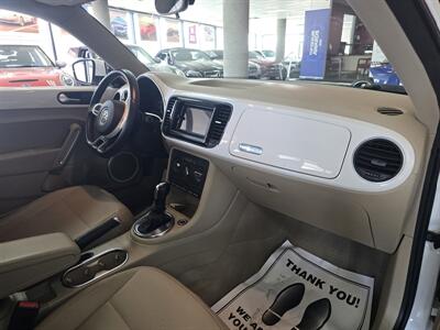 2013 Volkswagen Beetle-Classic 2.5L 2DR HATCHBACK - Photo 12 - Hamilton, OH 45015
