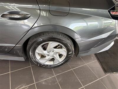 2025 Hyundai SONATA SE 4DR SEDAN   - Photo 21 - Hamilton, OH 45015