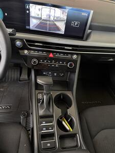 2025 Hyundai SONATA SE 4DR SEDAN   - Photo 10 - Hamilton, OH 45015