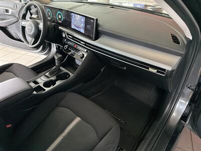 2025 Hyundai SONATA SE 4DR SEDAN   - Photo 18 - Hamilton, OH 45015
