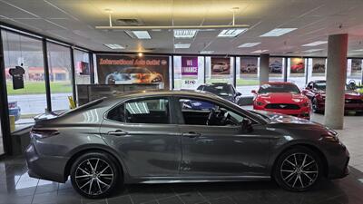 2023 Toyota Camry SE 4DR SEDAN - Photo 5 - Hamilton, OH 45015