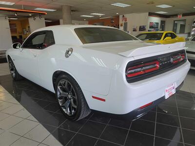 2015 Dodge Challenger R/T-COUPE/V8 HEMI   - Photo 7 - Hamilton, OH 45015