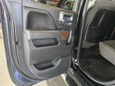 2015 GMC Sierra 3500 SLE 4DR EXTENDED CAB 4X4/Z71   - Photo 10 - Hamilton, OH 45015