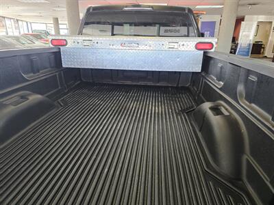 2015 GMC Sierra 3500 SLE 4DR EXTENDED CAB 4X4/Z71   - Photo 28 - Hamilton, OH 45015