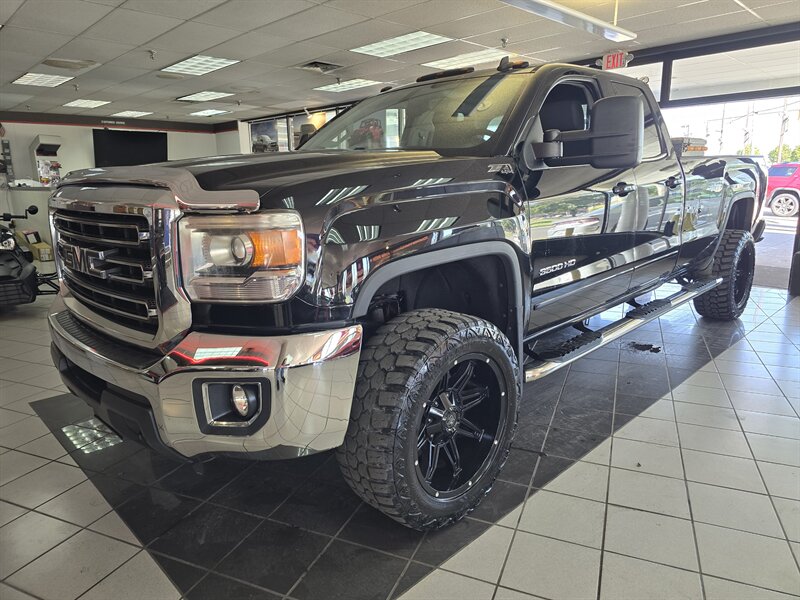2015 GMC Sierra 3500 SLE 4DR EXTENDED CAB 4X4/Z71 - Photo 1 - Hamilton, OH 45015
