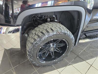 2015 GMC Sierra 3500 SLE 4DR EXTENDED CAB 4X4/Z71   - Photo 36 - Hamilton, OH 45015