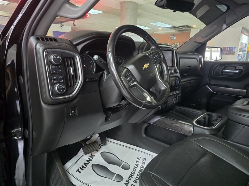 2021 Chevrolet Silverado 1500 LTZ - Photo 8 - Hamilton, OH 45015