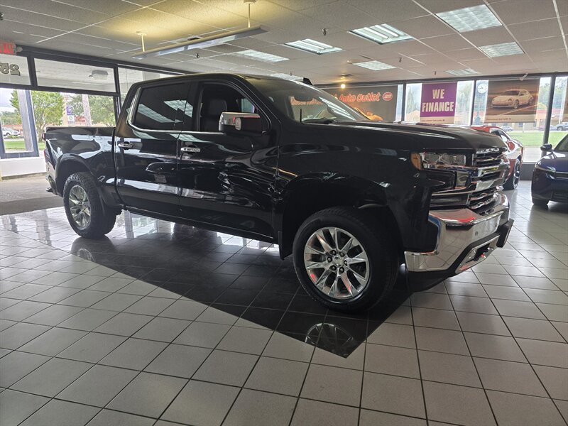 2021 Chevrolet Silverado 1500 LTZ - Photo 3 - Hamilton, OH 45015
