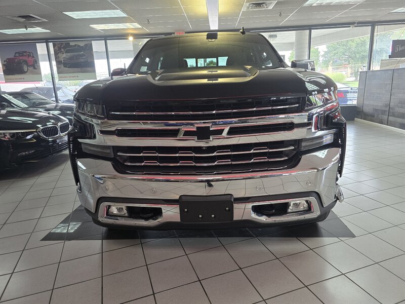 2021 Chevrolet Silverado 1500 LTZ - Photo 2 - Hamilton, OH 45015