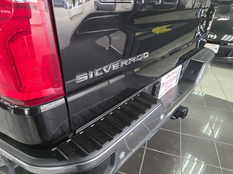 2021 Chevrolet Silverado 1500 LTZ - Photo 25 - Hamilton, OH 45015