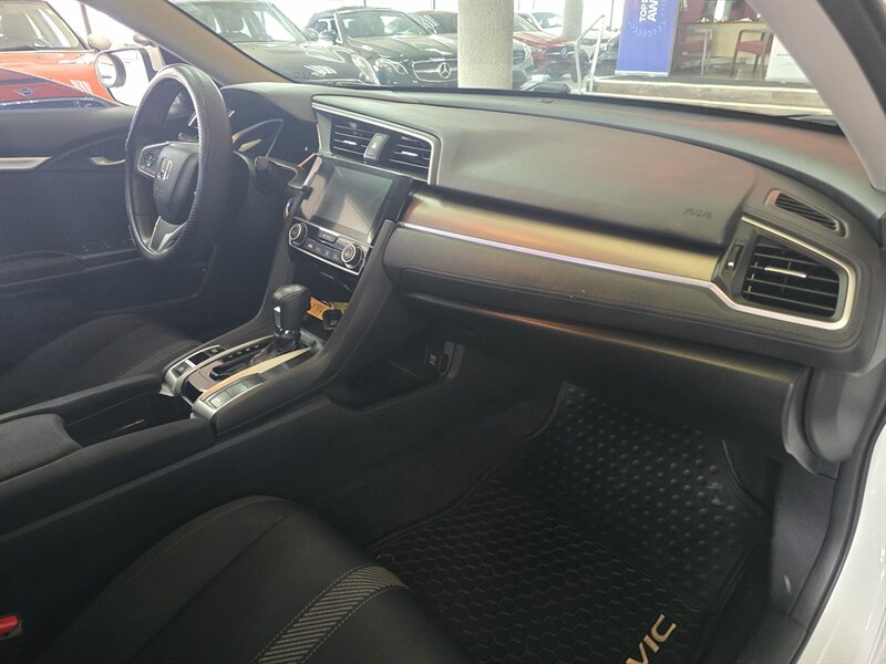2017 Honda Civic EX 4DR SEDAN - Photo 13 - Hamilton, OH 45015