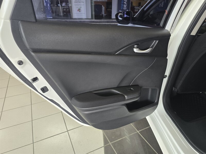 2017 Honda Civic EX 4DR SEDAN - Photo 10 - Hamilton, OH 45015