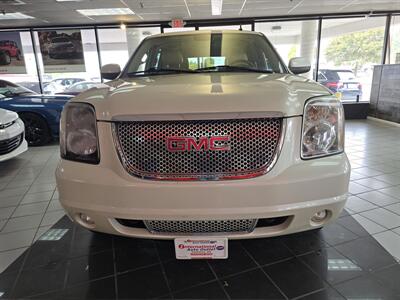 2011 GMC Yukon Denali 4DR SUV AWD   - Photo 2 - Hamilton, OH 45015