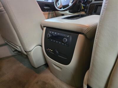 2011 GMC Yukon Denali 4DR SUV AWD   - Photo 15 - Hamilton, OH 45015