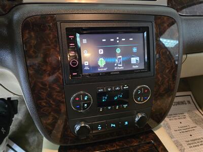 2011 GMC Yukon Denali 4DR SUV AWD   - Photo 21 - Hamilton, OH 45015
