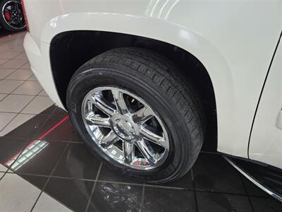 2011 GMC Yukon Denali 4DR SUV AWD   - Photo 31 - Hamilton, OH 45015