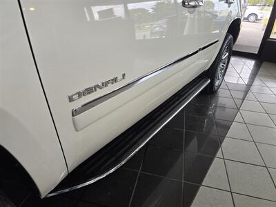 2011 GMC Yukon Denali 4DR SUV AWD   - Photo 28 - Hamilton, OH 45015