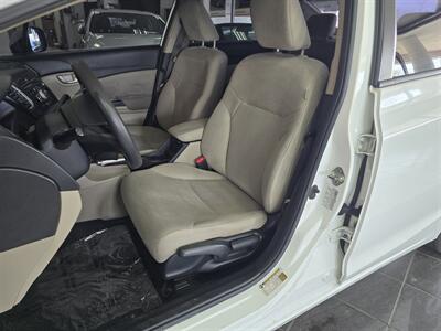 2013 Honda Civic LX   - Photo 9 - Hamilton, OH 45015