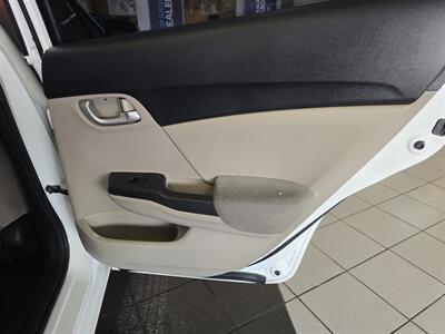 2013 Honda Civic LX   - Photo 15 - Hamilton, OH 45015