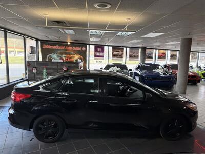 2016 Ford Focus S 4DR SEDAN   - Photo 5 - Hamilton, OH 45015