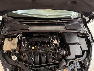 2016 Ford Focus S 4DR SEDAN   - Photo 29 - Hamilton, OH 45015