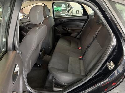 2016 Ford Focus S 4DR SEDAN   - Photo 18 - Hamilton, OH 45015