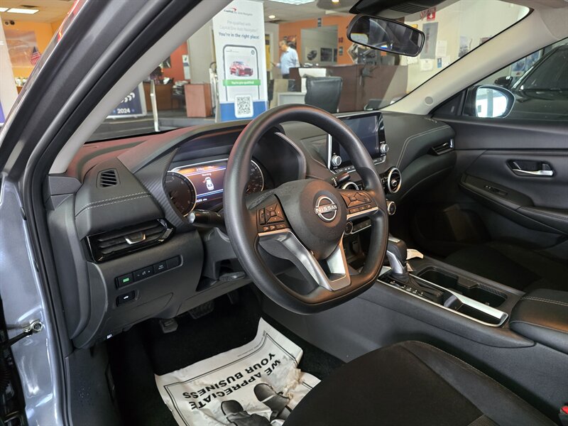 2025 Nissan Sentra SV 4DR SEDAN - Photo 10 - Hamilton, OH 45015