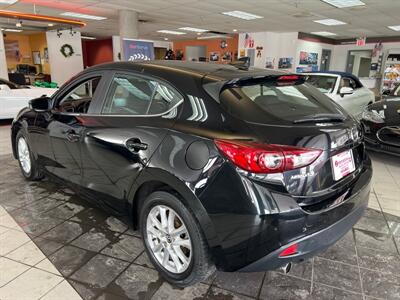 2016 Mazda MAZDA3 i Touring 4DR HATCHBACK   - Photo 8 - Hamilton, OH 45015