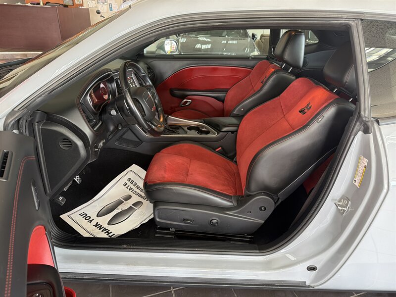 2022 Dodge Challenger R/T Scat Pack - Photo 9 - Hamilton, OH 45015