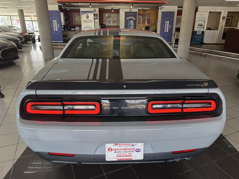 2022 Dodge Challenger R/T Scat Pack - Photo 7 - Hamilton, OH 45015