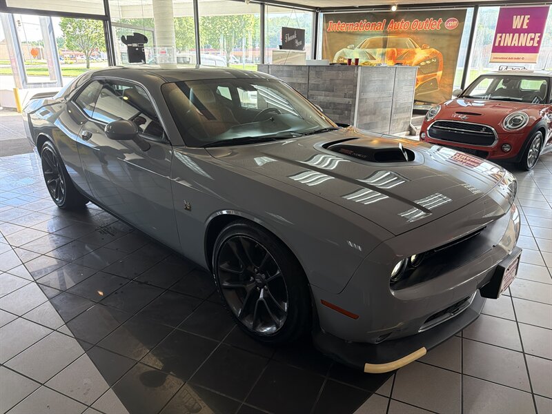 2022 Dodge Challenger R/T Scat Pack - Photo 4 - Hamilton, OH 45015
